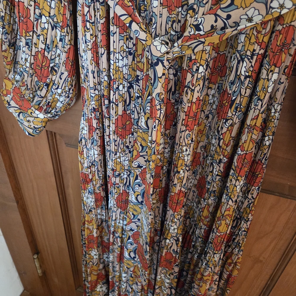 Traffic People Long Sleeve Floral Maxi Dress in Rust, Mustard & Cream - Picture 5 of 10